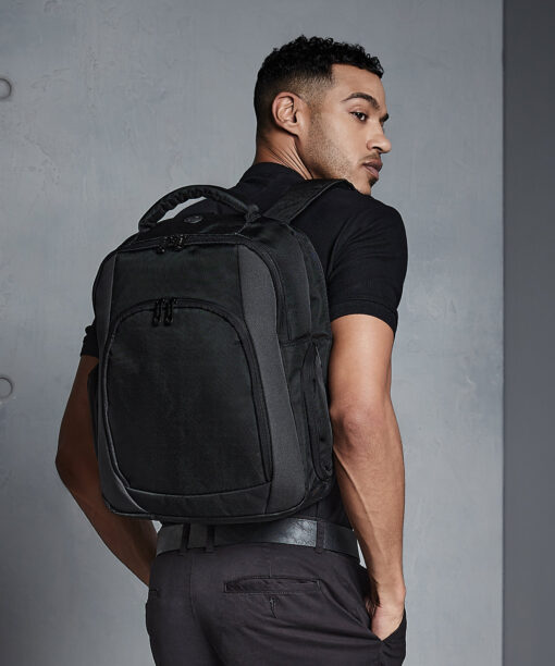qd968 ls01 2023 - Quadra Tungsten Laptop Backpack